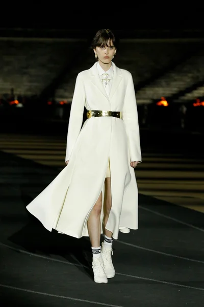 Look 20